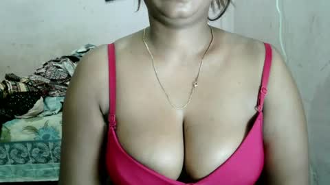 Snapshot of dimple_love chatting on July 22, 7:38 pm dimple_love online show from July 22, 7:38 pm