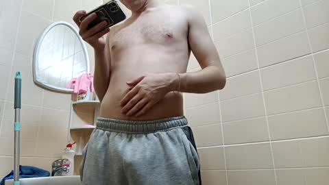 D  V  online show from December 12, 8:43 pm