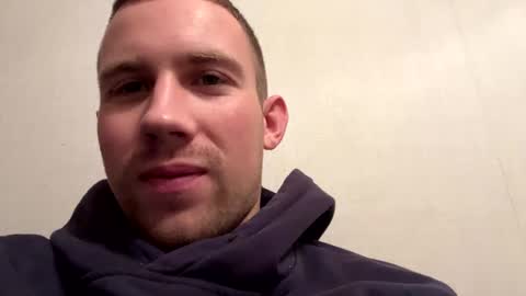 D  V  online show from January 3, 3:55 pm