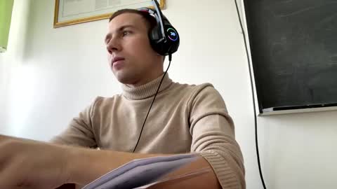 D  V  online show from January 5, 6:46 am