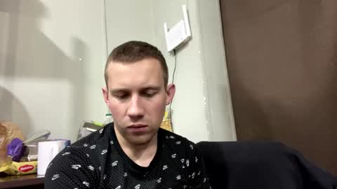 D  V  online show from January 7, 8:10 pm