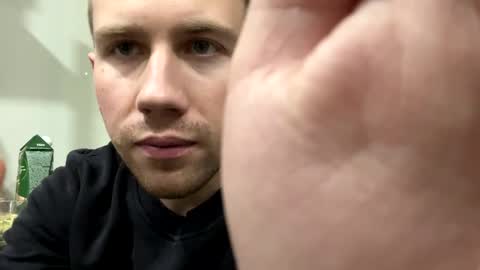 D  V  online show from January 9, 8:55 pm