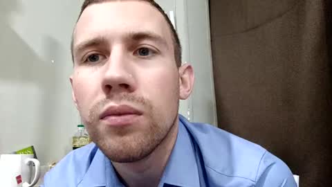 D  V  online show from January 10, 2:45 pm