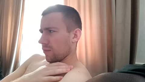 D  V  online show from January 11, 9:57 am