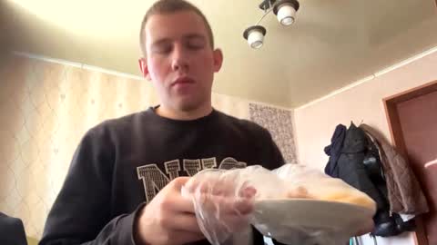 D  V  online show from January 14, 6:13 am