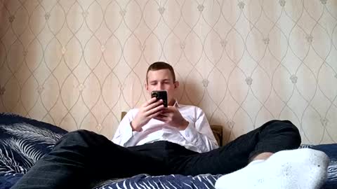 D  V  online show from January 17, 8:24 am