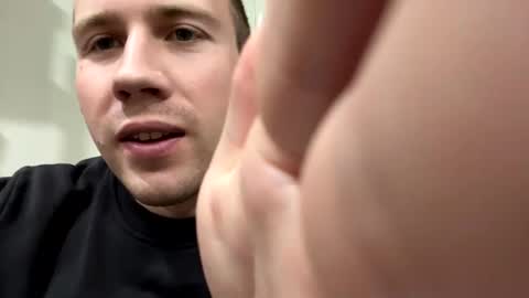 D  V  online show from January 18, 3:49 pm