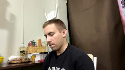 D  V  online show from January 18, 6:53 pm