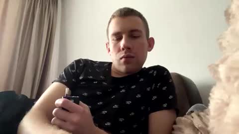 D  V  online show from January 19, 10:39 am