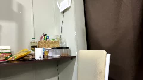 D  V  online show from January 23, 4:48 pm