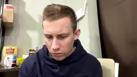 D  V  online show from March 1, 5:38 pm