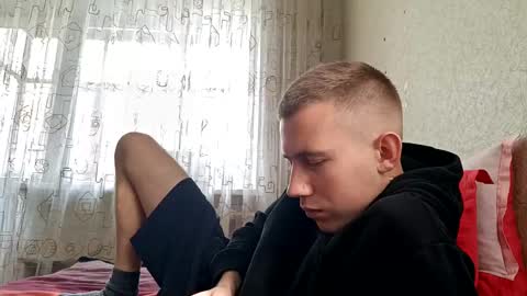 D  V  online show from September 21, 9:55 am