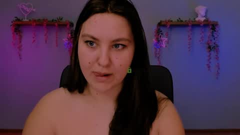 dina_bloom online show from April 1, 8:59 am