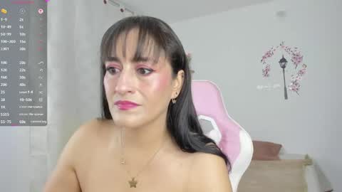   online show from May 21, 11:17 am