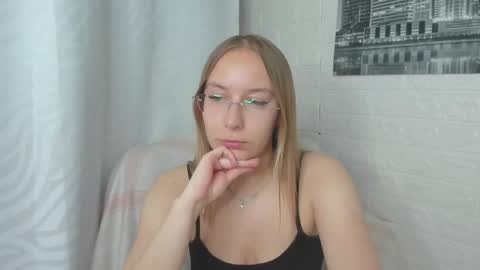 Dina online show from May 29, 12:30 am