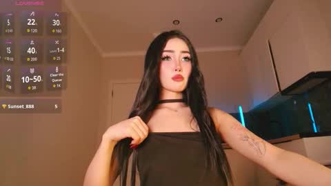 Reina online show from February 4, 2:34 pm