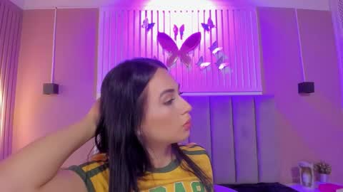 Cristal  online show from December 4, 3:27 am