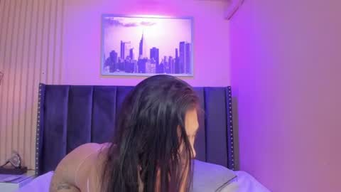Snapshot of diosa_cristal chatting on July 1, 3:19 am Cristal online show from July 1, 3:19 am