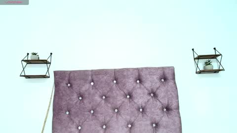 Cristal Independent model online show from April 19, 2:11 am