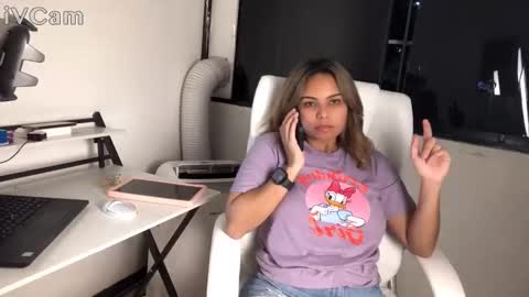 diosadeluniverso_ online show from November 5, 10:21 pm