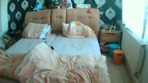 Snapshot of dirk6873 chatting on February 8, 12:06 pm Adam Carla online show from February 8, 12:06 pm