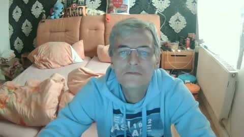 Snapshot of dirk6873 chatting on February 14, 8:31 am Adam Carla online show from February 14, 8:31 am