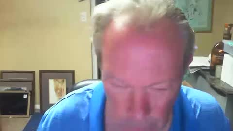 DirtkPitt Fun guy working online show from October 19, 2:40 pm