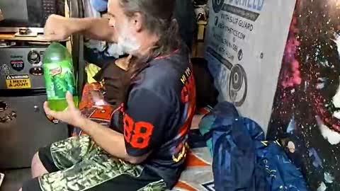 dirtmcgirt82 online show from February 8, 5:11 am