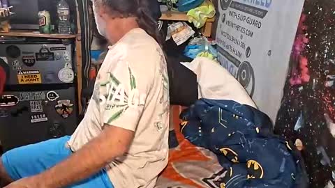 dirtmcgirt82 online show from March 3, 7:25 am