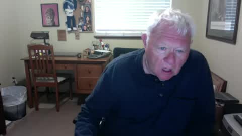 dirtrider195080438 online show from June 21, 1:41 am