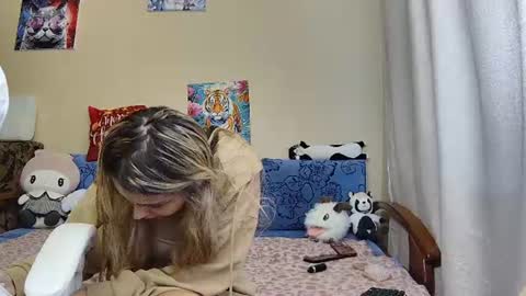 Snapshot of dirty_kiss69 chatting on June 13, 5:11 pm Dirty Kiss69 online show from June 13, 5:11 pm