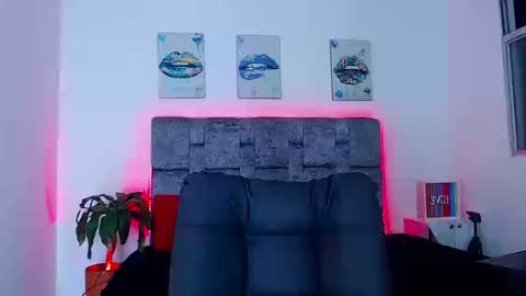 Snapshot of dirty_model chatting on September 19, 6:48 am dirty model online show from September 19, 6:48 am