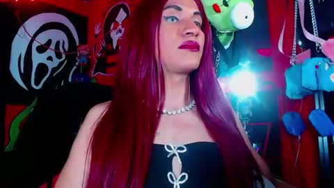 dirtydanezka online show from June 18, 11:42 pm