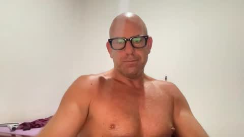 Snapshot of dirtydanlondon chatting on February 24, 8:45 am Dirtydanlondon online show from February 24, 8:45 am