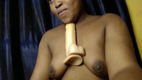 Snapshot of dirtydesirebabe chatting on May 18, 4:07 am dirtydesirebabe online show from May 18, 4:07 am
