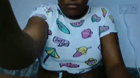 Snapshot of dirtydesirebabe chatting on June 8, 4:35 am dirtydesirebabe online show from June 8, 4:35 am