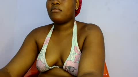 Snapshot of dirtydesirebabe chatting on July 12, 8:05 am dirtydesirebabe online show from July 12, 8:05 am