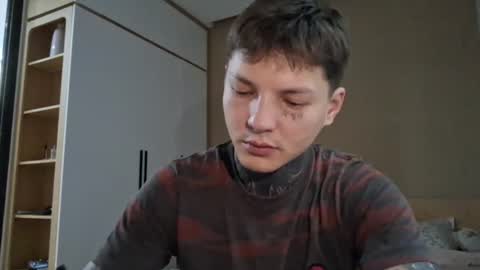 dirtymercedes online show from June 19, 7:56 am