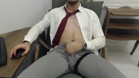 dirtyybooyy77 online show from February 8, 11:41 pm