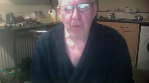 Snapshot of discovery63 chatting on December 16, 5:43 pm discovery63 online show from December 16, 5:43 pm