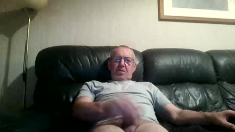 Snapshot of discovery63 chatting on October 11, 7:01 pm discovery63 online show from October 11, 7:01 pm