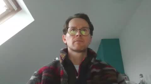 Snapshot of discovery_99 chatting on February 13, 4:03 pm discovery_99 online show from February 13, 4:03 pm