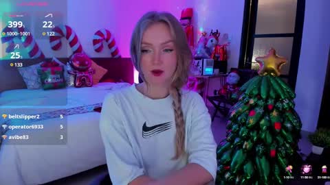 Snapshot of disney__princess chatting on December 30, 11:26 am JASMINE online show from December 30, 11:26 am