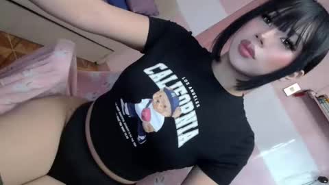 disneycum69_bella online show from February 2, 1:26 am