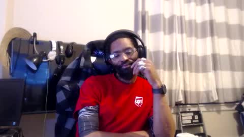 Snapshot of disr3sp3ctfully_dipp3d chatting on February 1, 8:13 am Your Best Worst Nightmare online show from February 1, 8:13 am