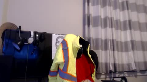 Snapshot of disr3sp3ctfully_dipp3d chatting on February 4, 2:28 am Your Best Worst Nightmare online show from February 4, 2:28 am