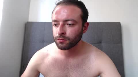 Snapshot of distortion_guy chatting on May 15, 8:38 pm distortion_guy online show from May 15, 8:38 pm