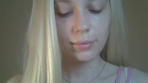 DitaMilton online show from May 21, 7:54 pm