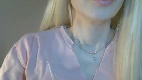 DitaMilton online show from May 24, 8:58 pm