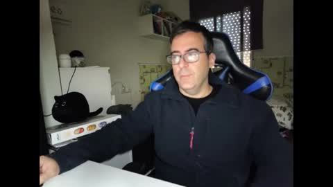 ditos_c online show from January 8, 8:49 am